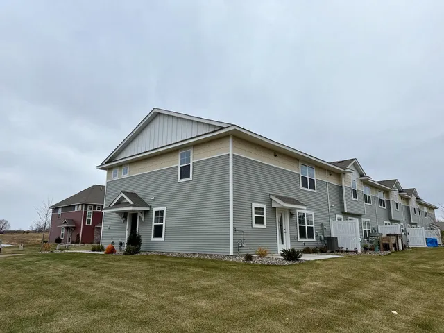 $369,000 | 2170 Bay Drive, Lino Lakes, MN 55038