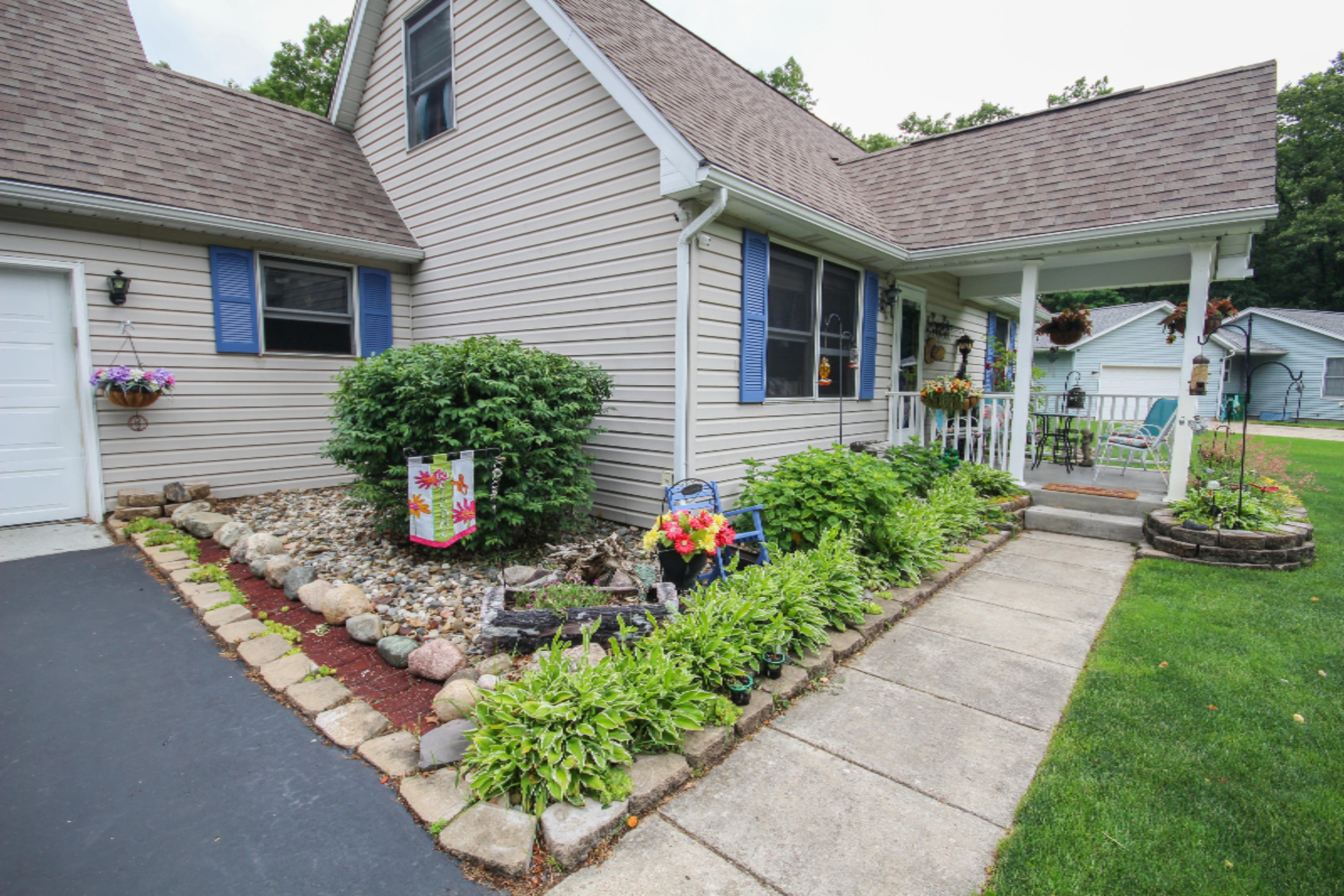 56640 Chippewa Drive Three Rivers, MI 49093 - Photo 3 of 29 IMG_5409