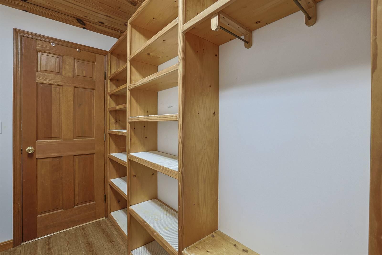 2776 Longbranch Road Union, KY 41091 - Photo 32 of 37 042-Mudroom