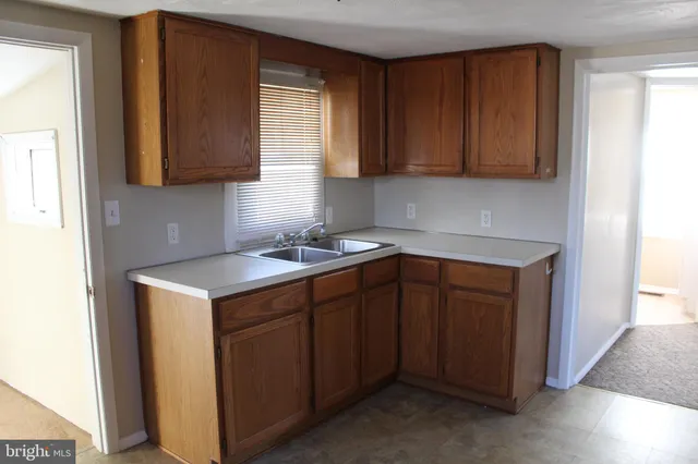 $875 | 137 Pear Avenue, Manchester, PA 17345