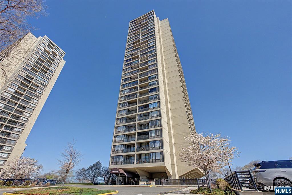 5 Horizon Road, Unit 2506 Fort Lee, NJ 07024 - Photo 19 of 20 a front view of a building