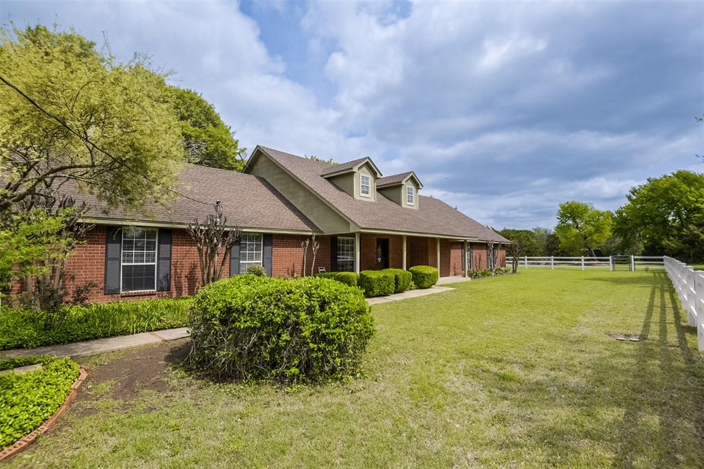 971 Bells Chapel Road Red Oak, TX 75154 - Photo 4 of 40