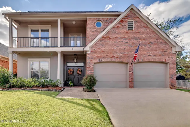 $315,000 | 9 Autumn Hill Cove, Jackson, MS 39211