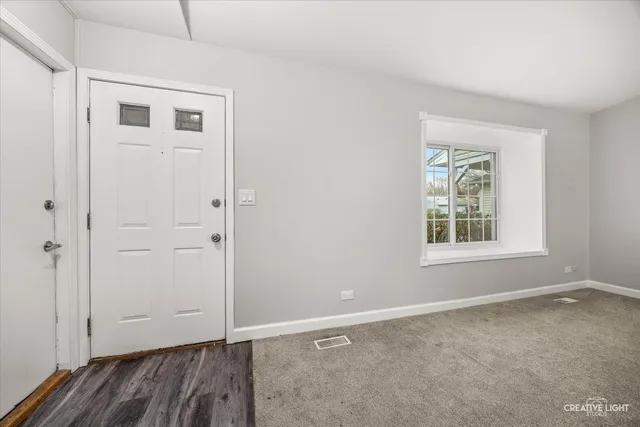 $310,000 | 386 Campus Drive, Elgin, IL 60120