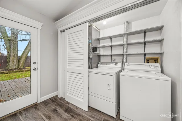 $310,000 | 386 Campus Drive, Elgin, IL 60120