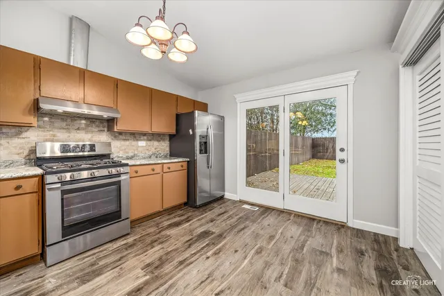 $310,000 | 386 Campus Drive, Elgin, IL 60120