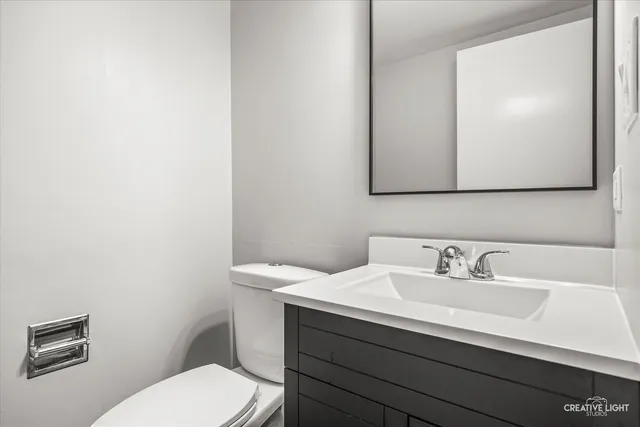 $310,000 | 386 Campus Drive, Elgin, IL 60120