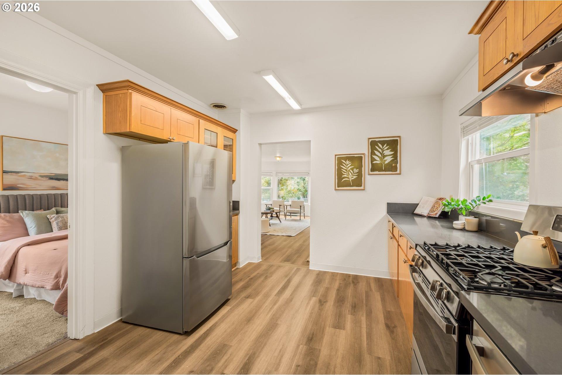 653 Southwest Sherman Street Portland, OR 97201 - Photo 13 of 39 Gallery Image 13