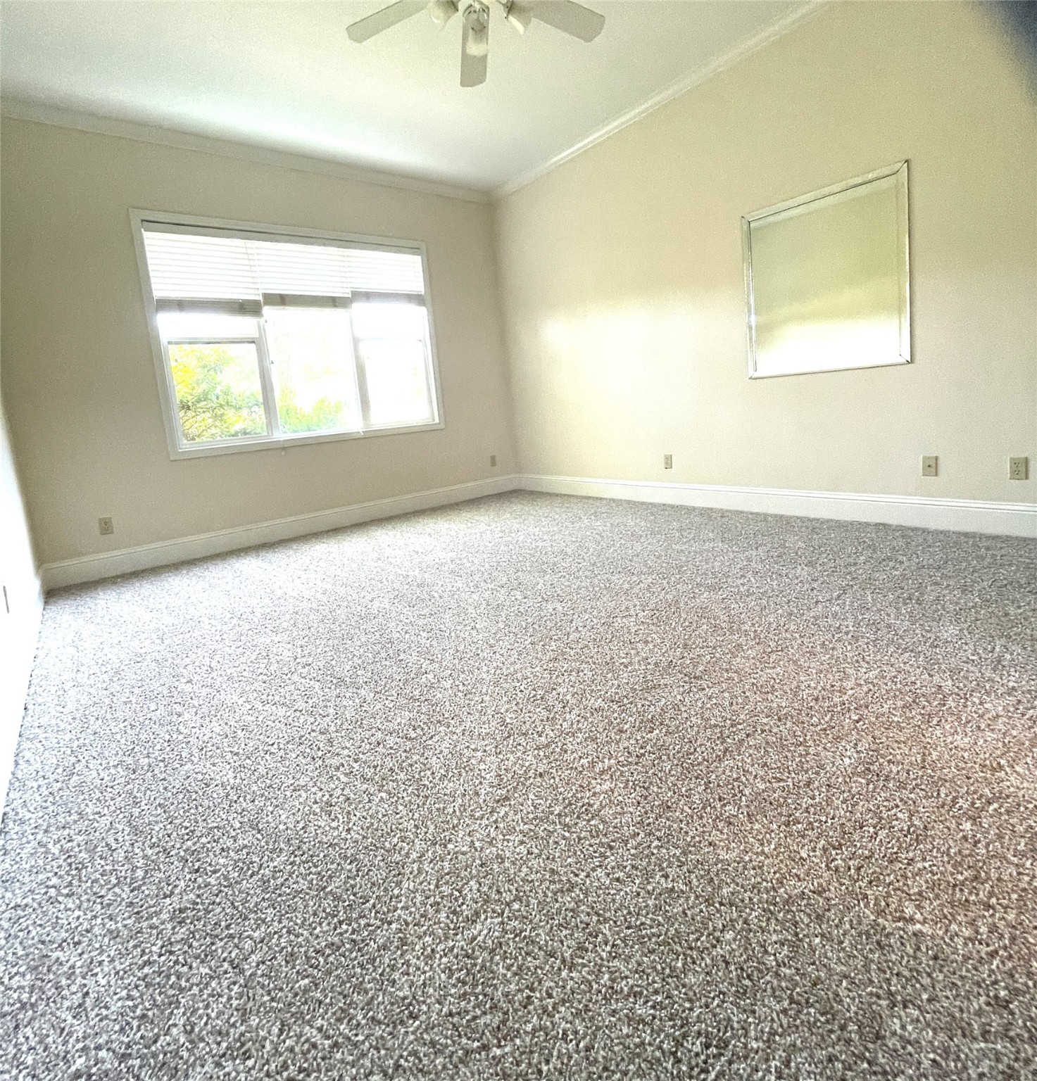 28 Waters Edge Street Conroe, TX 77356 - Photo 11 of 20 an empty room with a window