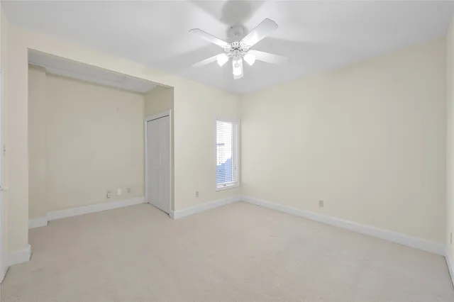 $2,500 | 28 Waters Edge Street, Conroe, TX 77356