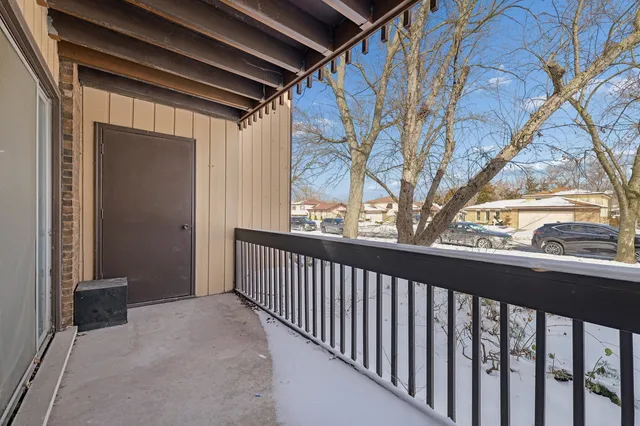 $135,000 | 827 194th Street, Unit 827, Glenwood, IL 60425