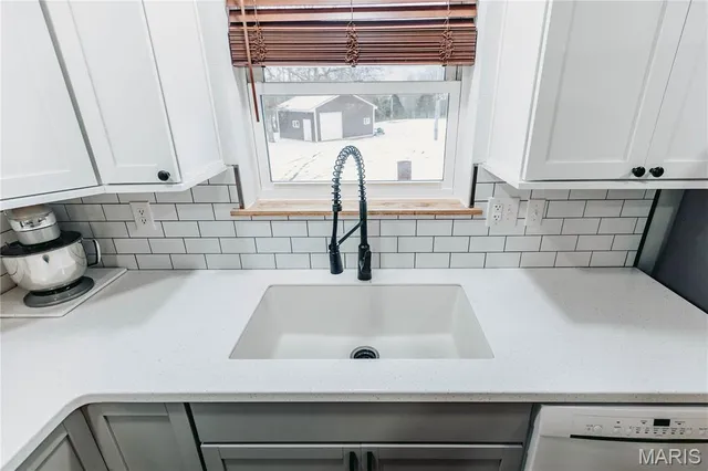 $295,000 | 14574 Colorado Road, Dixon, MO 65459