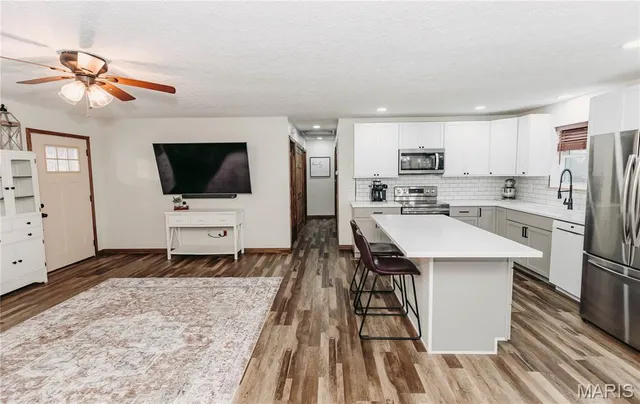 $295,000 | 14574 Colorado Road, Dixon, MO 65459