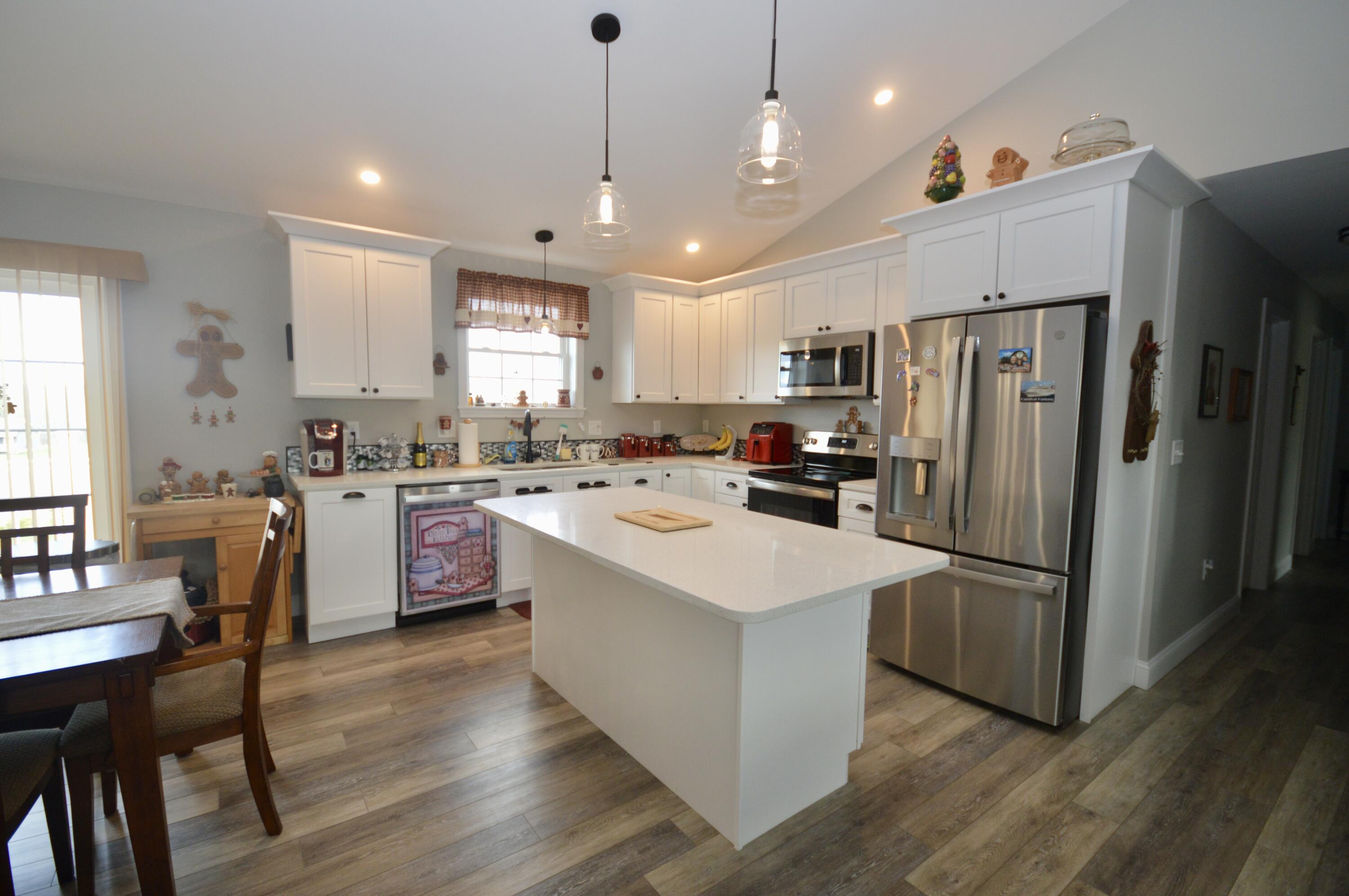 879 Blackstream Road Hermon, ME 04401 - Photo 12 of 42