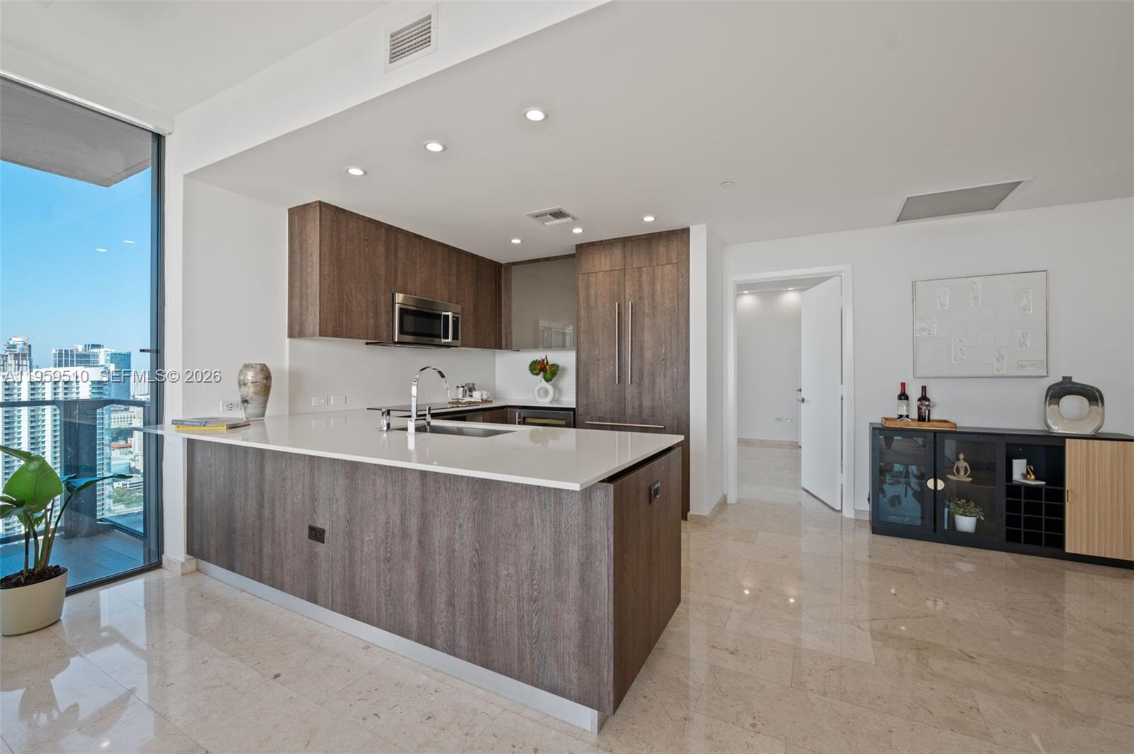 88 Southwest 7th Street, Unit 3612 Miami, FL 33130 - Photo 14 of 64