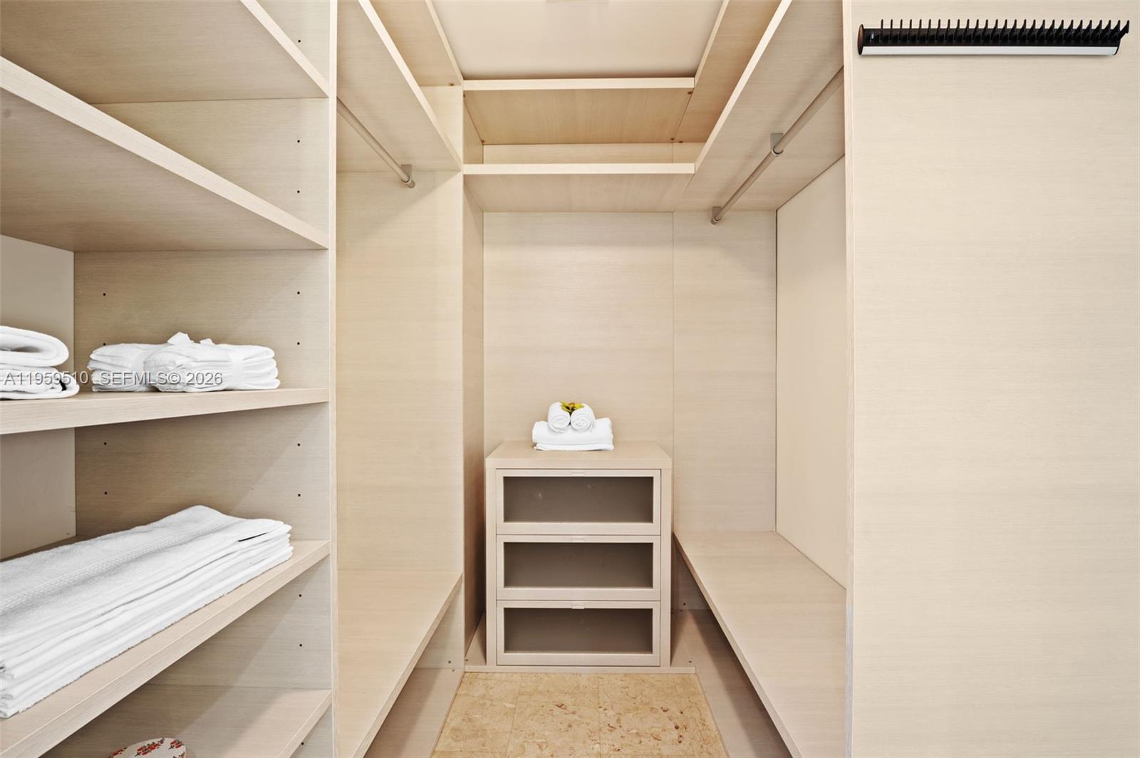 88 Southwest 7th Street, Unit 3612 Miami, FL 33130 - Photo 25 of 64