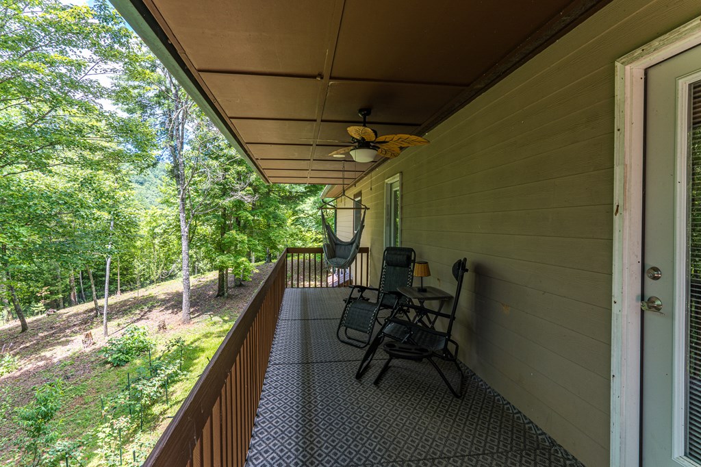 140 Kathryn Circle Murphy, NC 28906 - Photo 40 of 55 a view of chair and table in the balcony