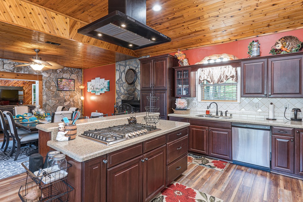 140 Kathryn Circle Murphy, NC 28906 - Photo 7 of 55