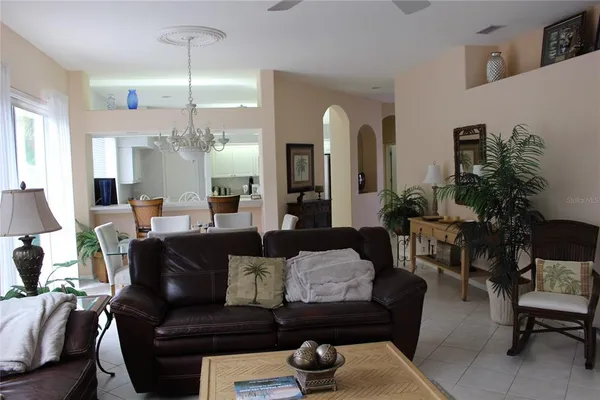 $2,500 | 5019 88th Street East, Unit F18, Bradenton, FL 34211