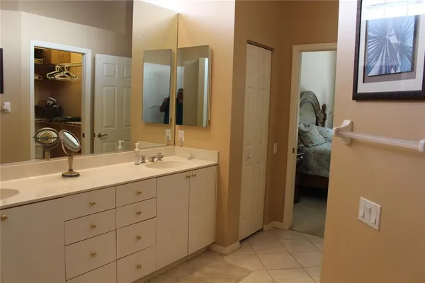 $2,500 | 5019 88th Street East, Unit F18, Bradenton, FL 34211