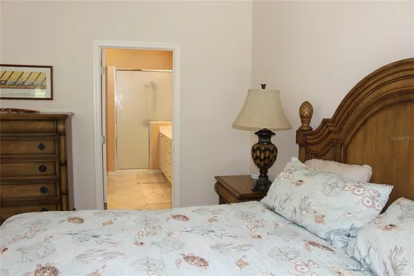 $2,500 | 5019 88th Street East, Unit F18, Bradenton, FL 34211