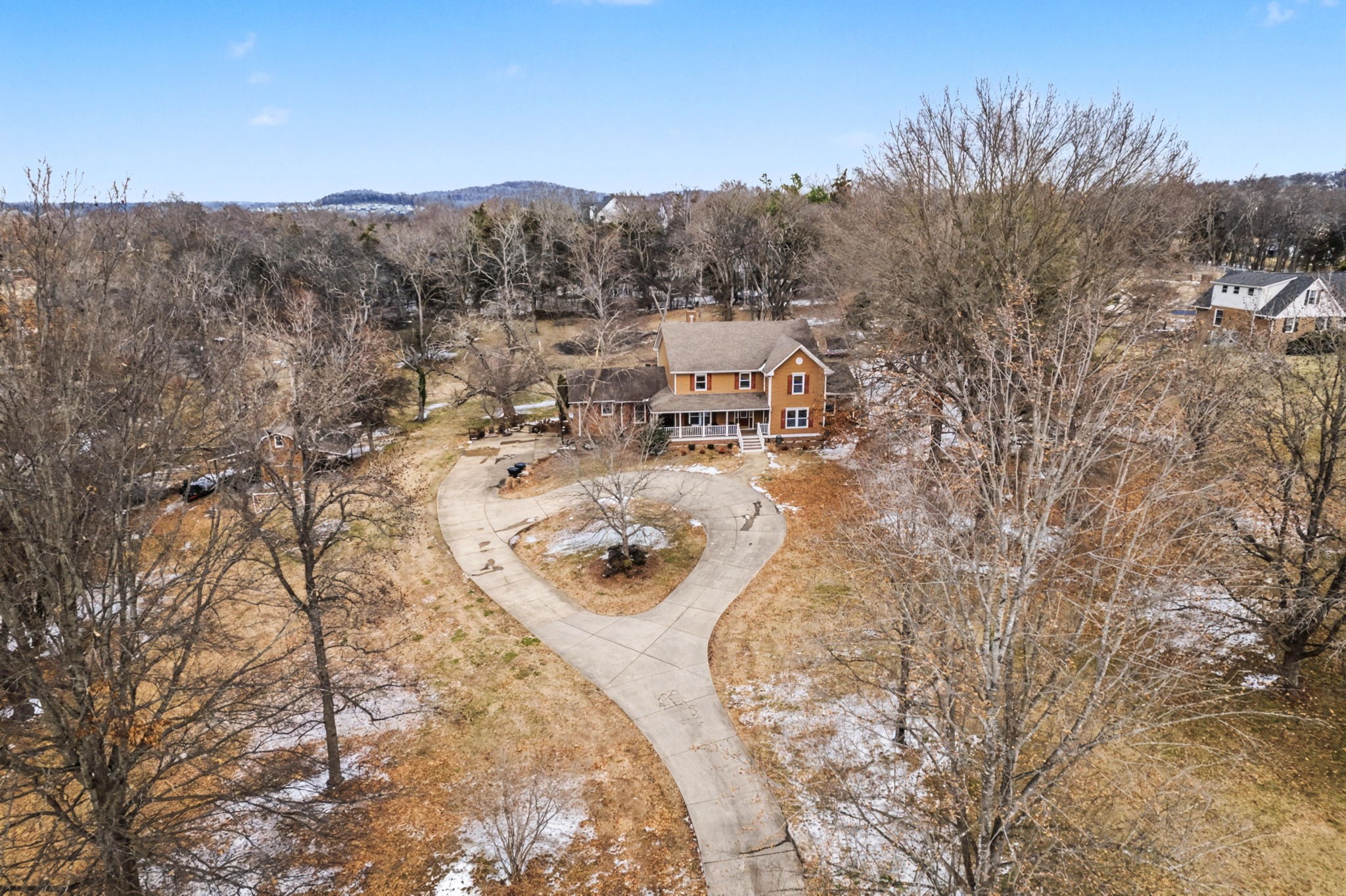218 Spring Valley Road Hendersonville, TN 37075 - Photo 60 of 60 a view of a backyard with wooden fence
