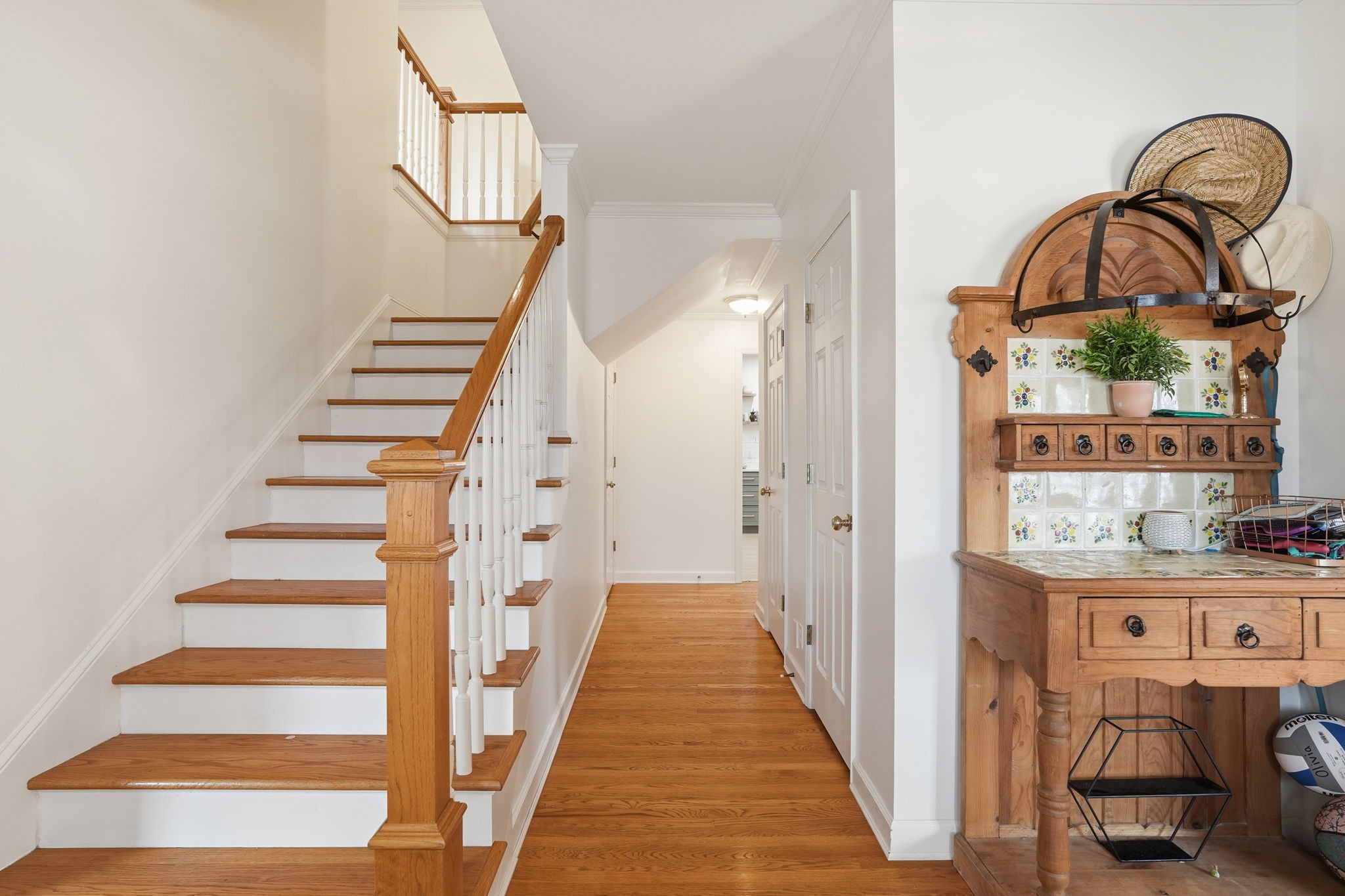 218 Spring Valley Road Hendersonville, TN 37075 - Photo 7 of 60 a view of entryway