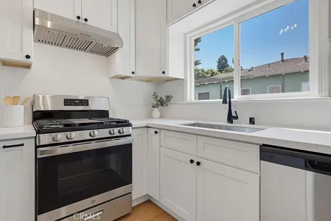 $699,000 | 2525 Fashion Avenue, Long Beach, CA 90810