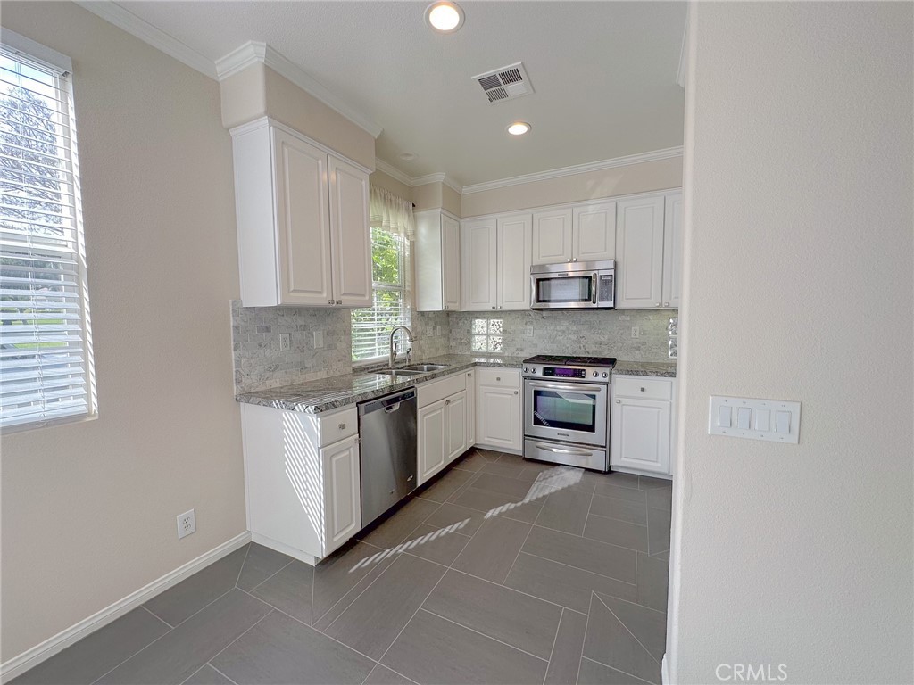 16 First Street Ladera Ranch, CA 92694 - Photo 7 of 52