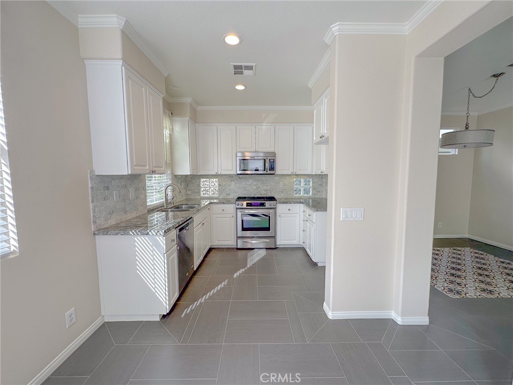 16 First Street Ladera Ranch, CA 92694 - Photo 8 of 52