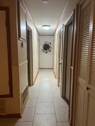 a view of entryway with hallway