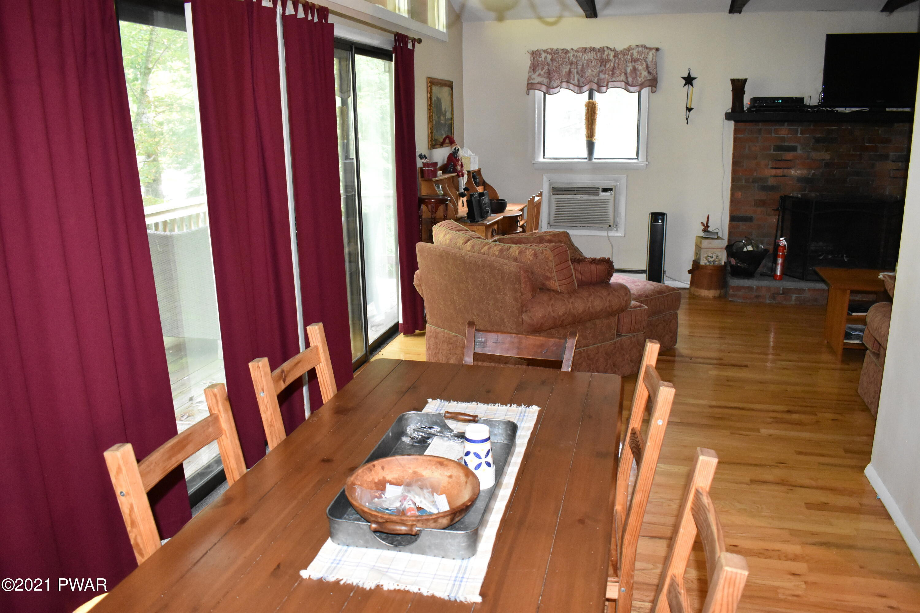 122 Maple Ridge Drive Hawley, PA 18428 - Photo 6 of 77