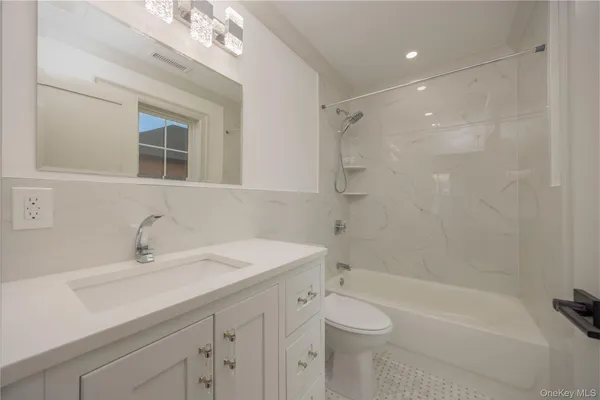 $7,400 | 1 Victoria Lane, Yonkers, NY 10701