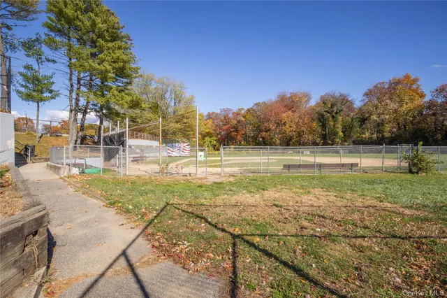 $7,400 | 1 Victoria Lane, Yonkers, NY 10701