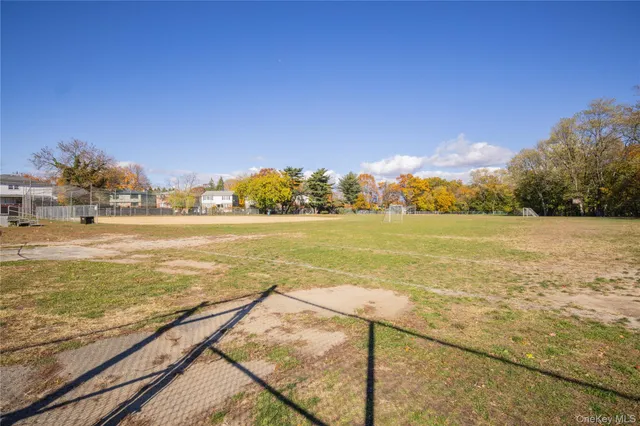 $7,400 | 1 Victoria Lane, Yonkers, NY 10701