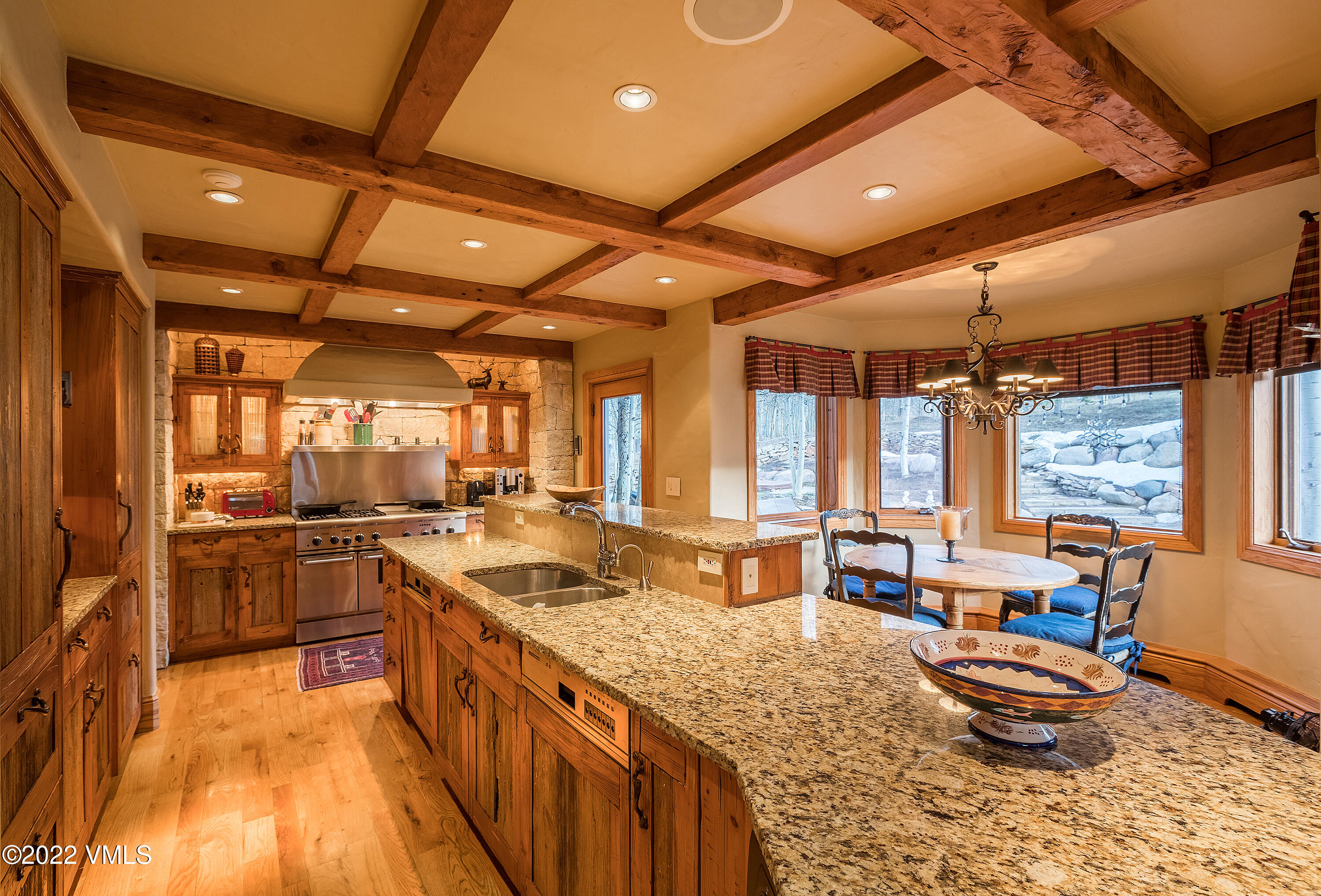 106 Pilgrim Drive Edwards, CO 81632 - Photo 5 of 21 a kitchen with lots of counter top space