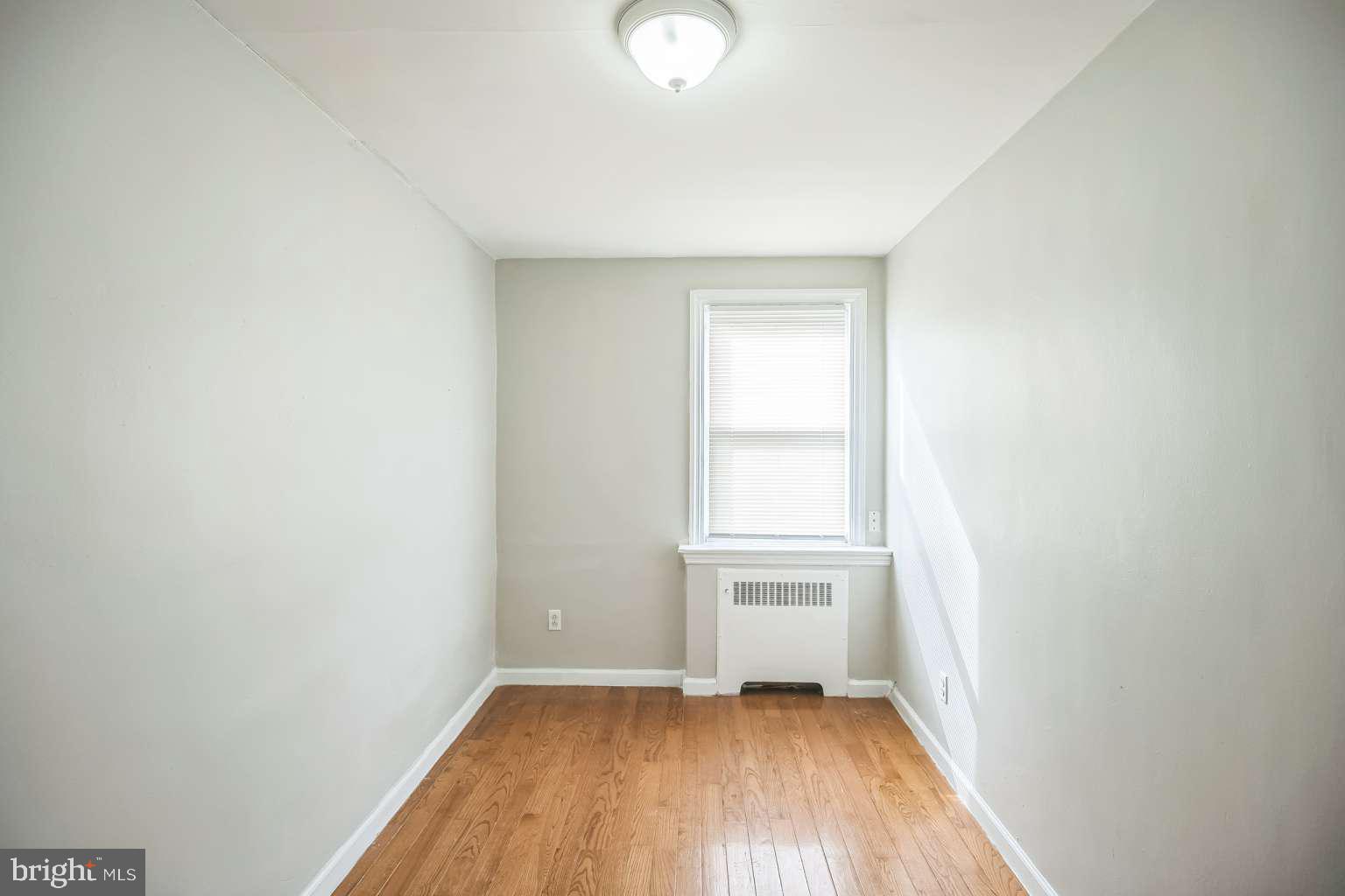 638 Briarcliff Road Upper Darby, PA 19082 - Photo 15 of 21