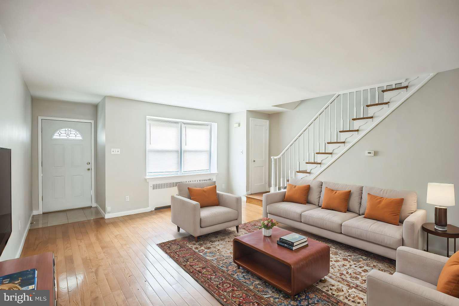 638 Briarcliff Road Upper Darby, PA 19082 - Photo 3 of 21