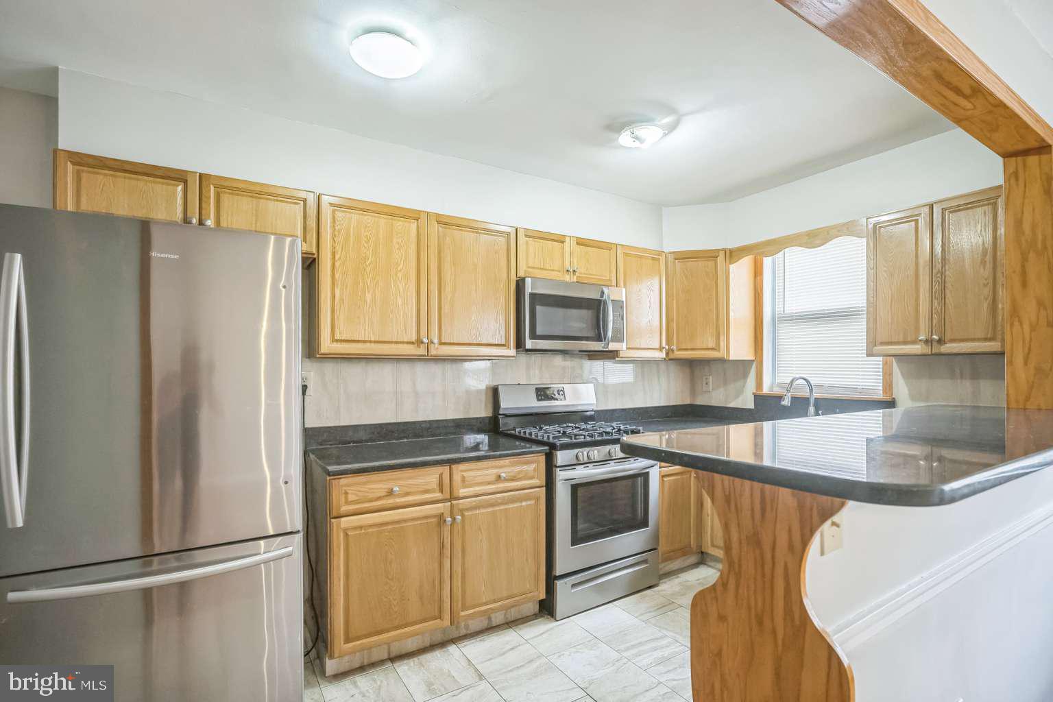 638 Briarcliff Road Upper Darby, PA 19082 - Photo 8 of 21