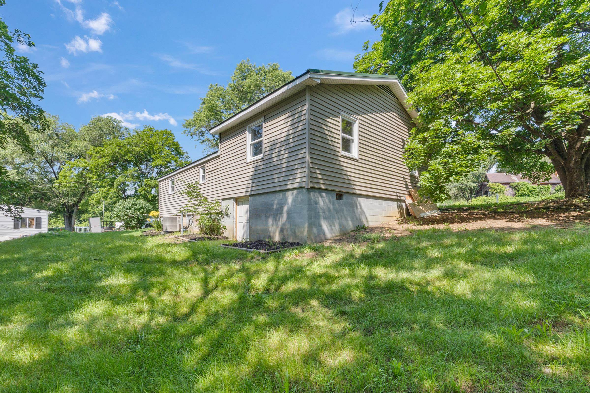 3416 East Point Road Elkton, VA 22827 - Photo 42 of 43 Gallery Image 42