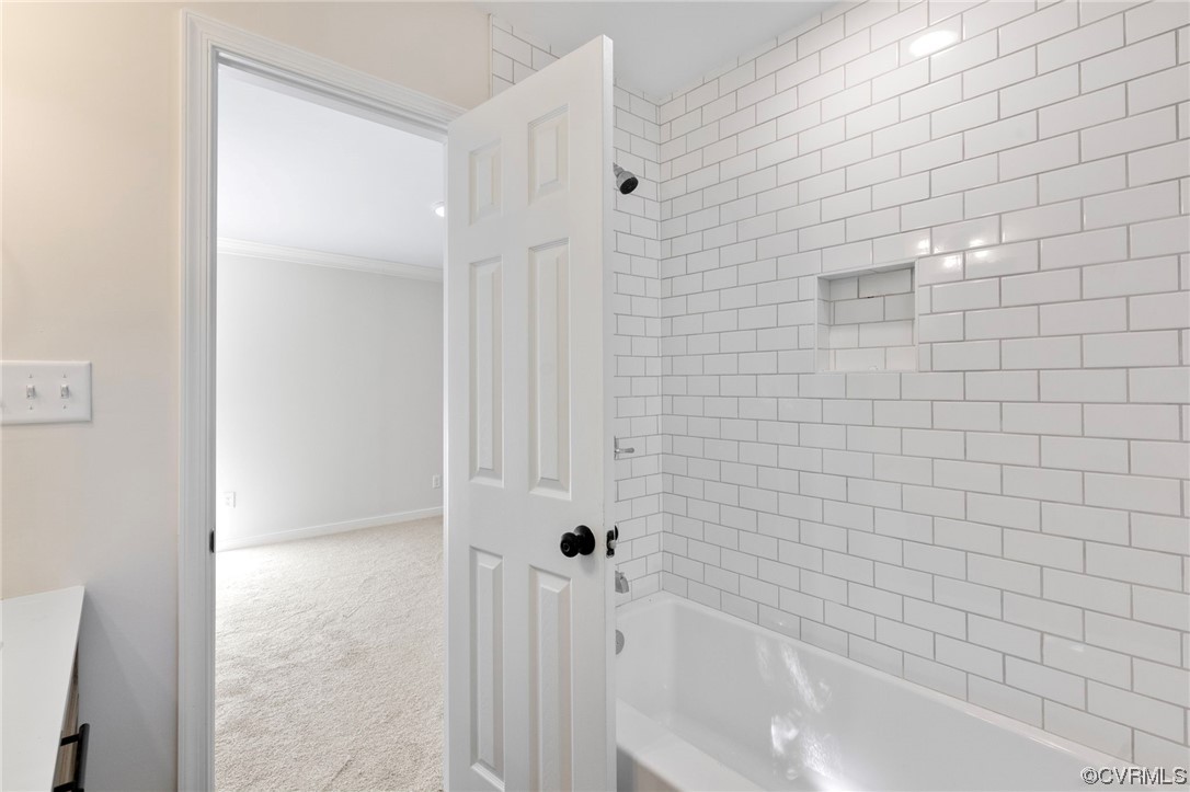 1413 Oldbury Road Midlothian, VA 23113 - Photo 19 of 24 a bathroom with a bathtub