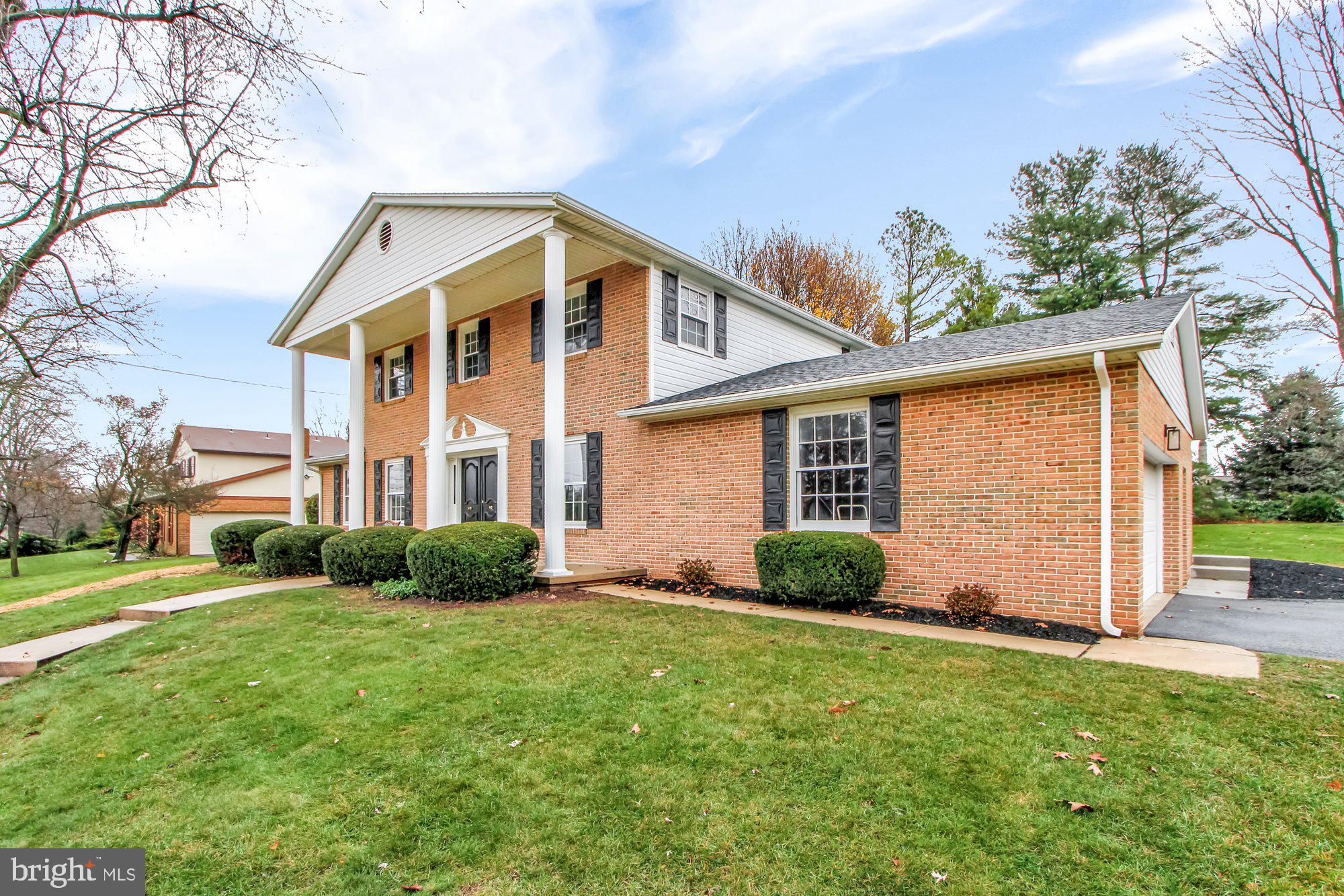 2239 Sutton Road York, PA 17403 - Photo 2 of 36