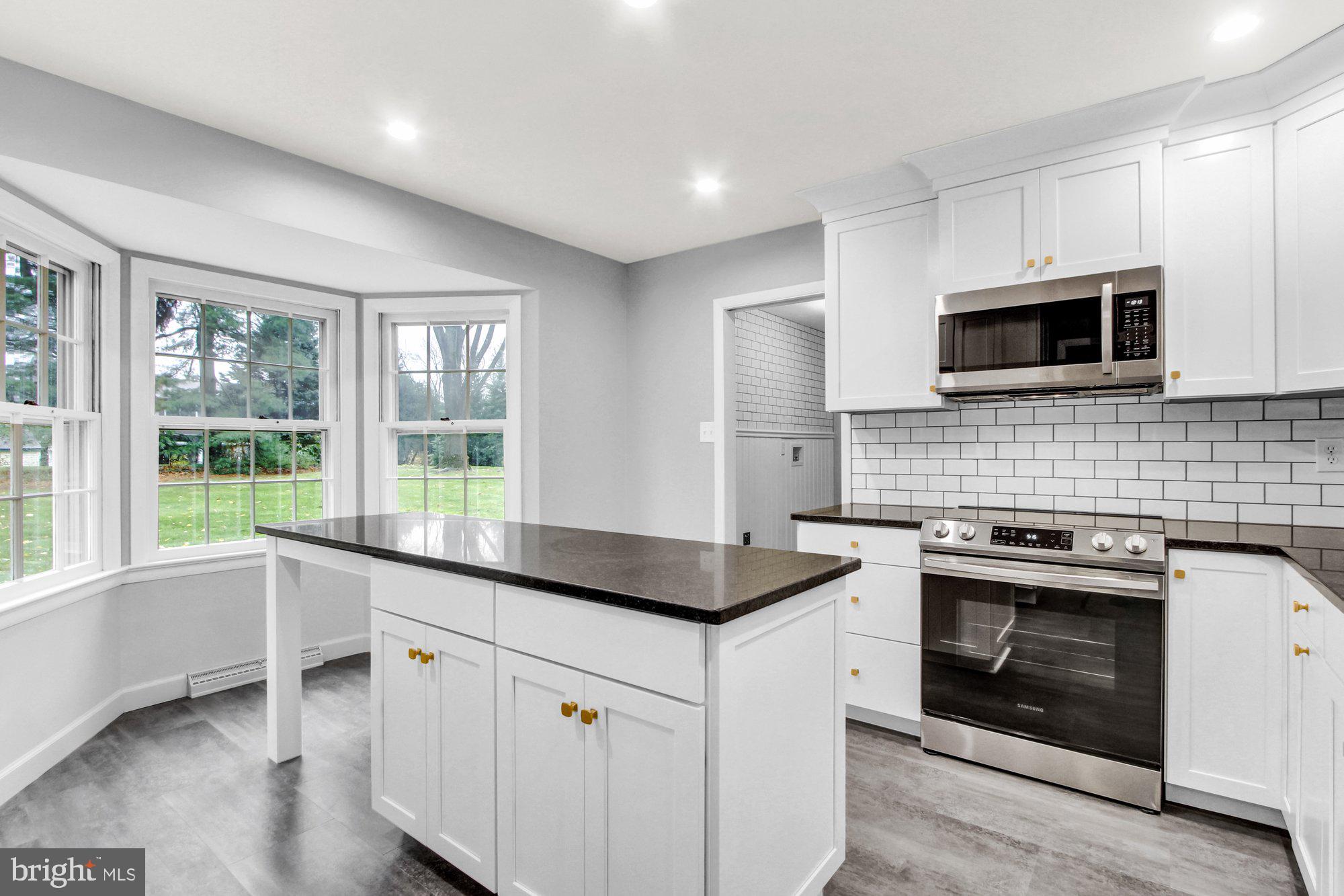 2239 Sutton Road York, PA 17403 - Photo 13 of 36