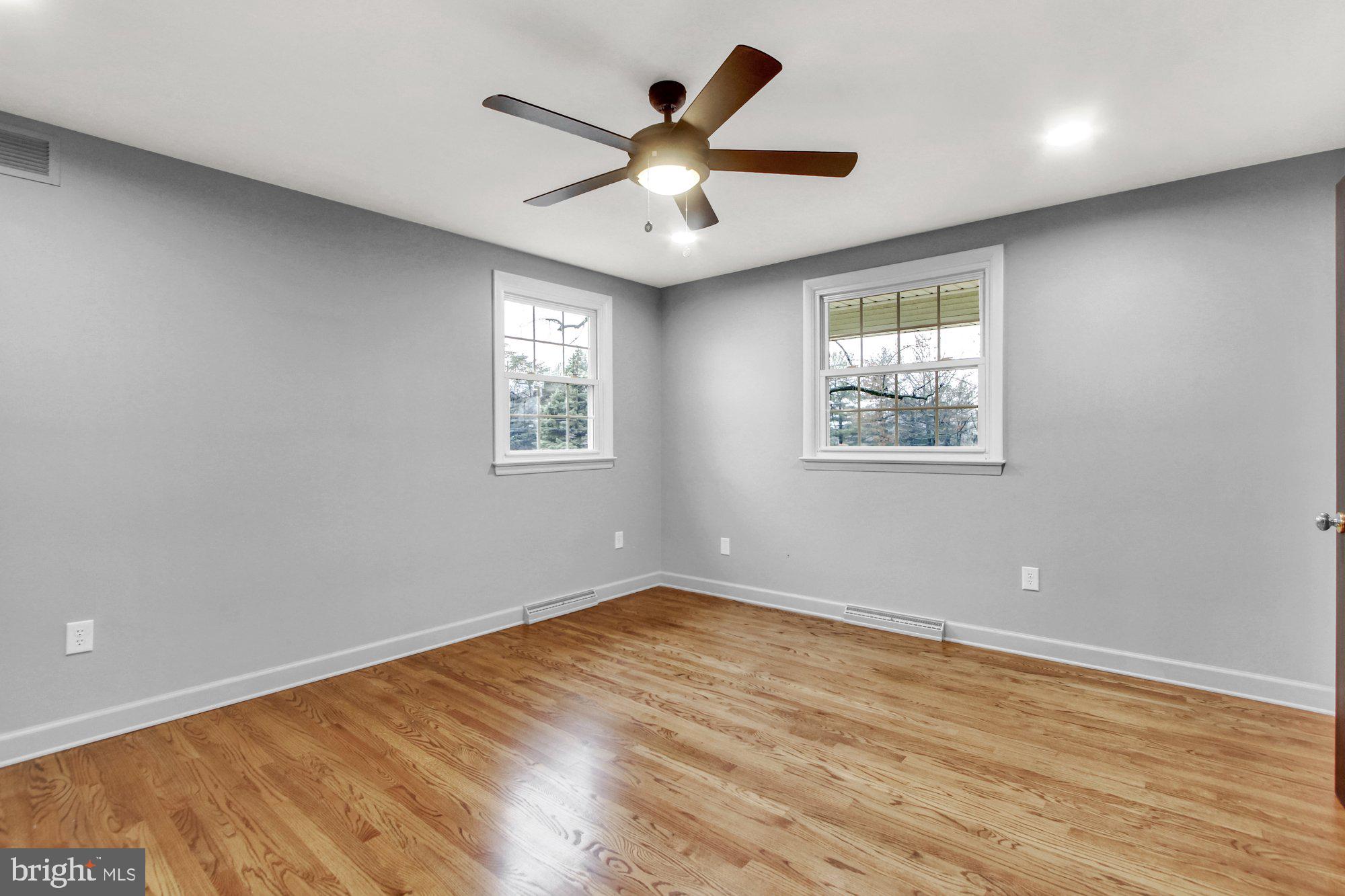 2239 Sutton Road York, PA 17403 - Photo 21 of 36