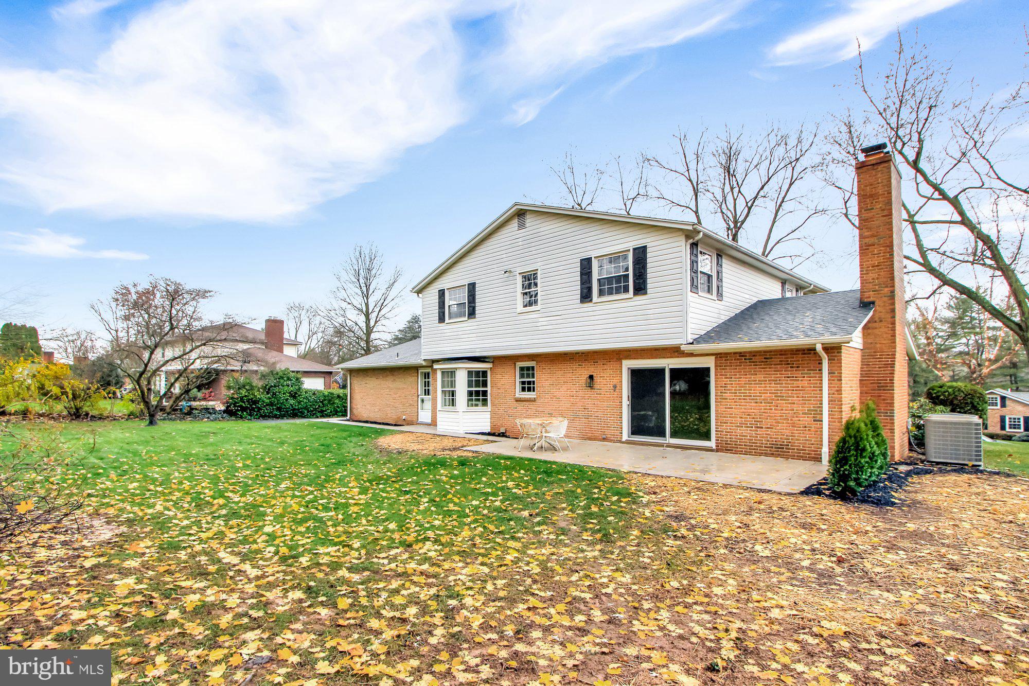 2239 Sutton Road York, PA 17403 - Photo 33 of 36