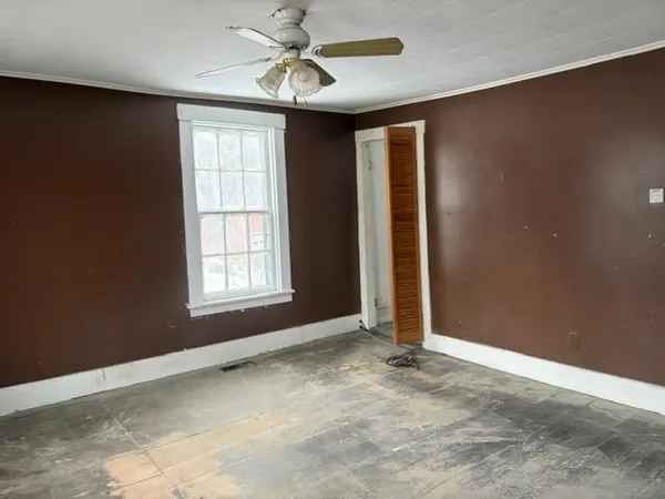 $89,200 | 90 Mt Vernon Street, St. Johnsbury, VT 05819