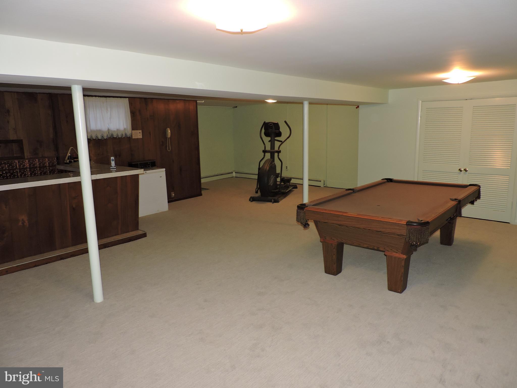 7209 Kempton Road Lanham, MD 20706 - Photo 27 of 35 rec-room with a bar and a pool table