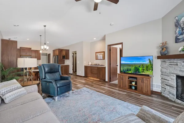 $339,000 | 140 9th Avenue Northeast, Isanti, MN 55040