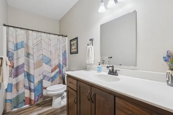 $339,000 | 140 9th Avenue Northeast, Isanti, MN 55040