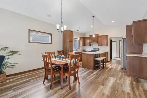 $339,000 | 140 9th Avenue Northeast, Isanti, MN 55040